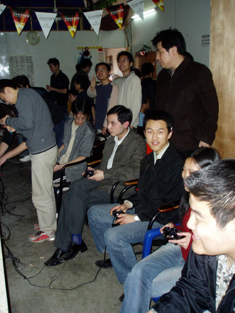 �����˴����WE����Ҫ���ձ߶�������ͷ������Կǰ����⵲���ˡ�����